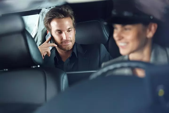 Car Service - Phoenix Sky Harbor to/from Your Hotel - One Way - Primary Image