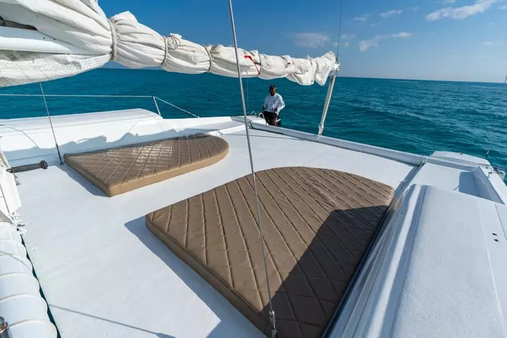 Catamaran with Snorkeling Free Bar and Free Time in Isla Mujeres