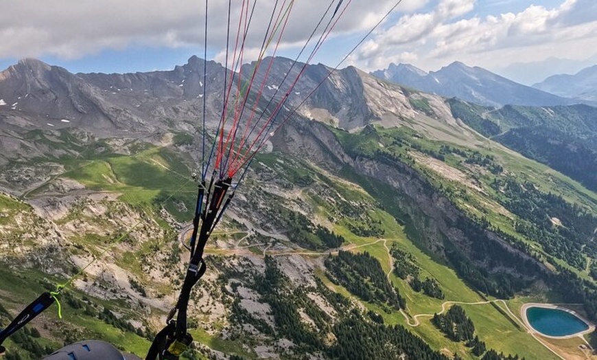 Image 1: Baptême en Parapente à La Clusaz