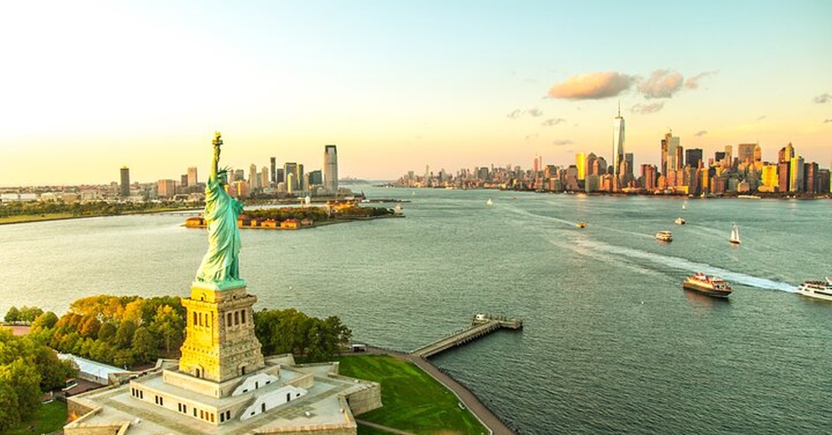 Private Statue of Liberty and Ellis Island Tour