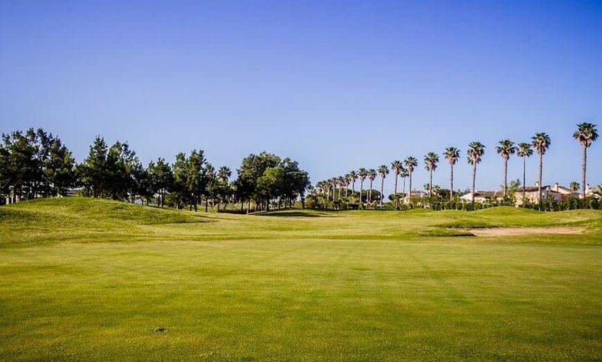 Image 2: Exclusivo Golf Day en Madrid