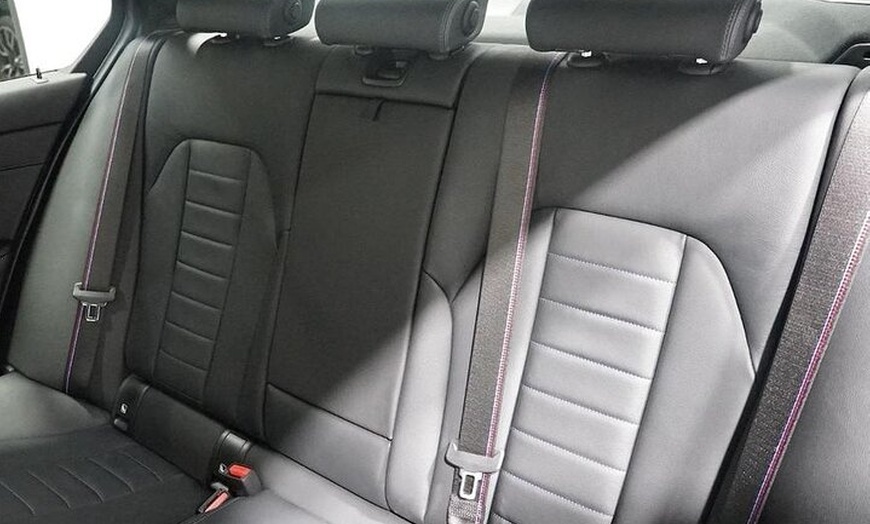 Image 4: London Private Airport Transfer — Heathrow, Gatwick & London City