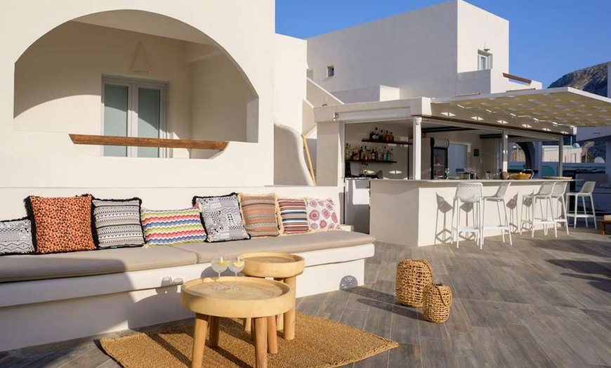 Image 11: ✈ SANTORINI | Kamari - Hotel Selini 3*, 3 nights - Seafront