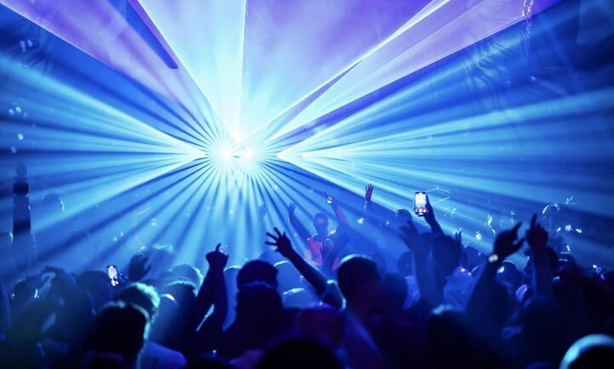 Image 15: Ibiza : Hip-Hop, R&B & Reggaeton Nightclub & Pool Party Pass