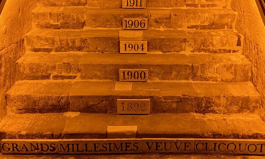 Image 7: DeLuxe DOM PERIGNON Veuve Clicquot Dégustations Déjeuner Michelin