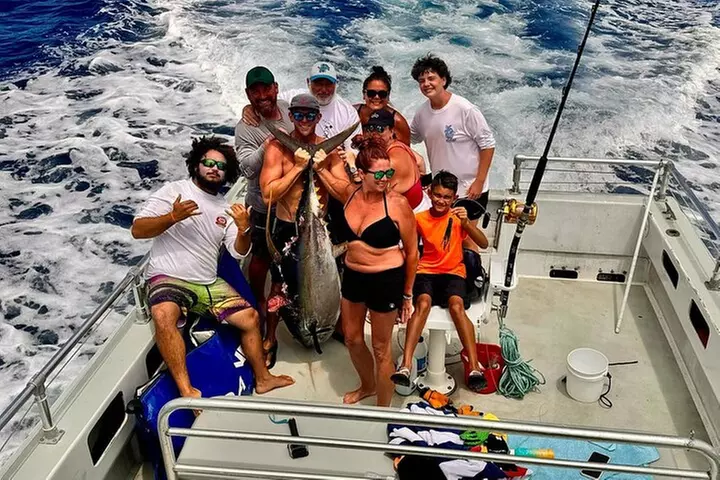 Kona Hawaii Fishing/Snorkel Large Group Private Charter on OE II - Primary Image