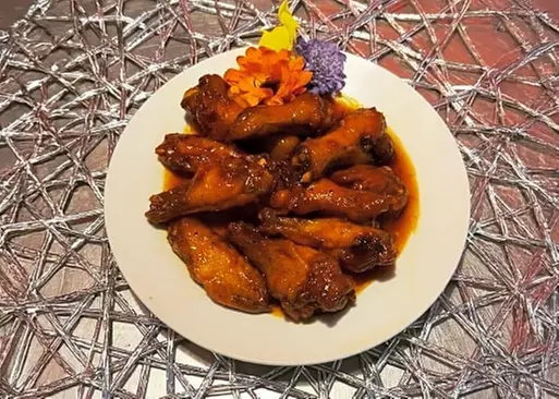 5% Cash Back at 40 Flavors Wings & More