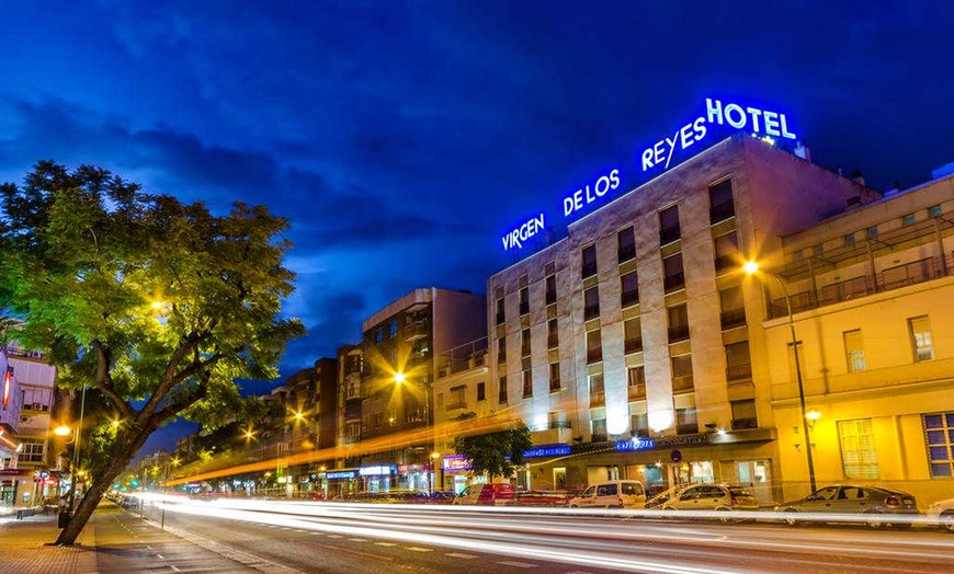 Image 3: ✈ SPANJE | Sevilla - Hotel Virgen de los Reyes 3*, 2 nachten - City...