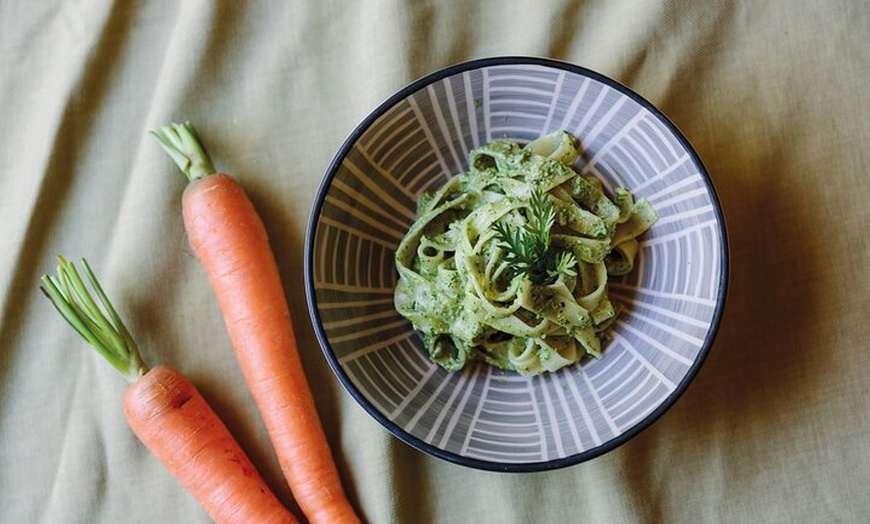 Image 12: Essen wie ein Berliner : Marktführung, Kochkurs und Mittagessen