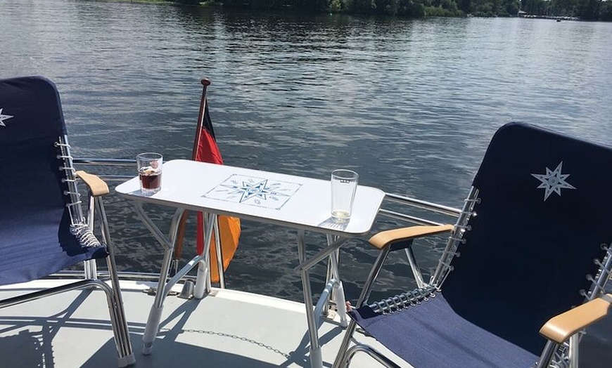 Image 3: SCHLÖSSERRUNDFAHRT Inkl. Skipper Potsdam