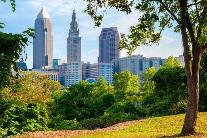 Heritage Walk: Scenic Guided Tour of Cleveland - Second Medium
