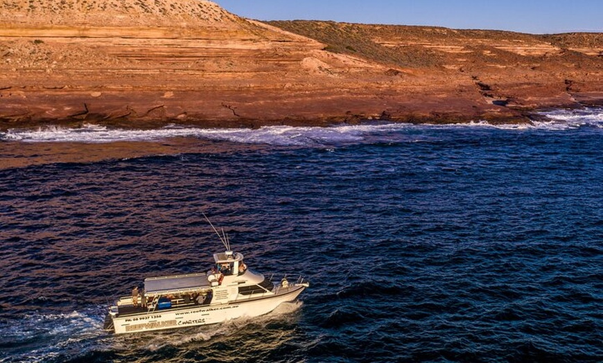 Image 3: Kalbarri Sunset Cruise along the Coastal Cliffs