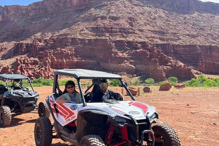 BEST! Catacomb *CAVES* U-Drive 4X4 UTV Tour in Moab +Petroglyphs!