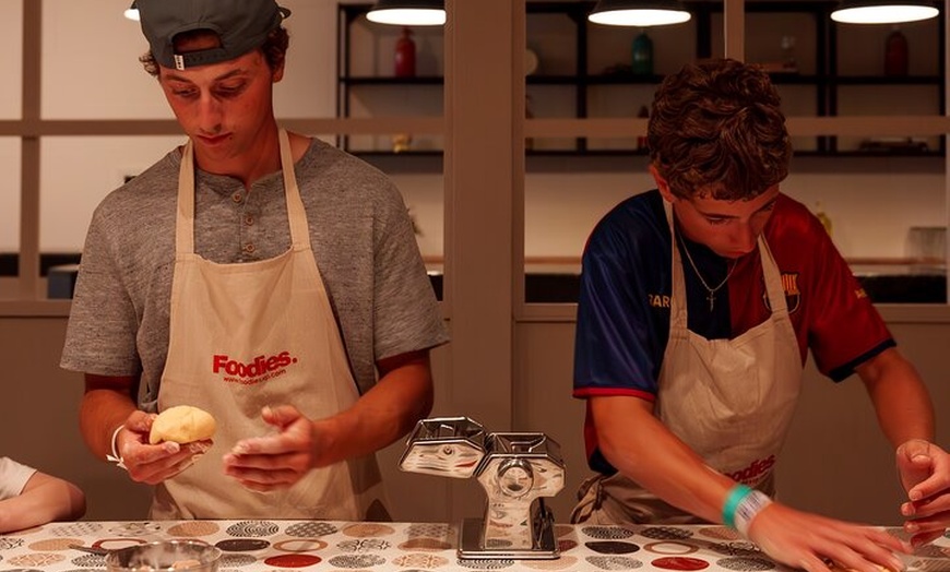 Image 11: Hacer pasta fresca y aperitivo italiano En Barcelona