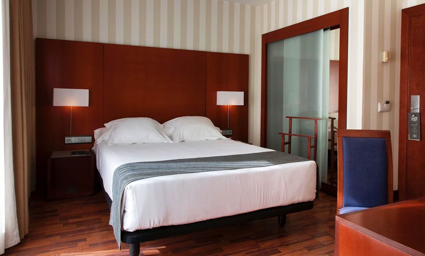 Image 2: ✈ COSTA DEL SOL | Malaga - Hotel Zenit Málaga 3*, 3 nachten - City ...