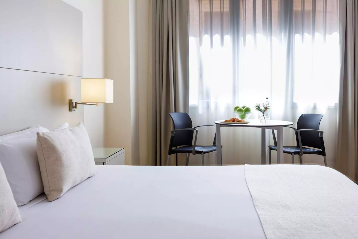 ✈ SPANIEN | Barcelona - Mariano Cubi Aparthotel Barcelona 4*, 2 Näc...