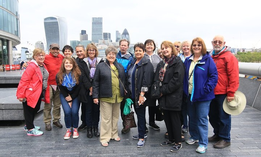 Image 8: London Bridge & Borough Market Food Tour with 7 Authentic Dishes