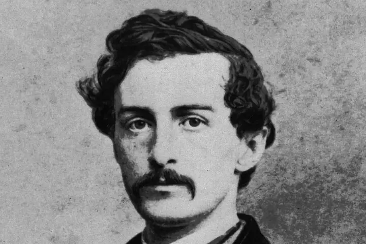Private John Wilkes Booth Escape Tour in Washington DC by Luxury Car