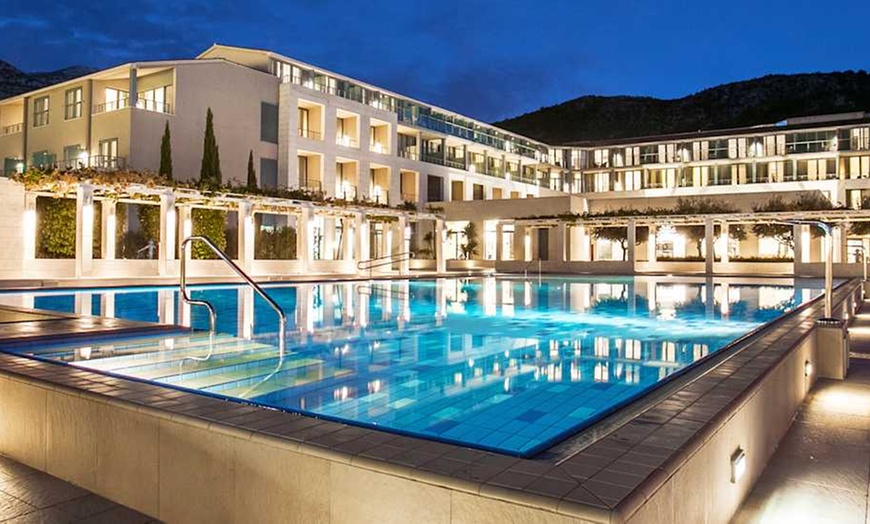 Image 1: ✈ CROATIE | Slano - Admiral Grand Hotel 5* - Bord de mer