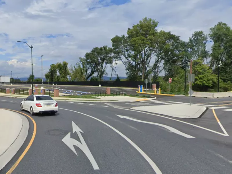 Parking at 7th Street Lot - Primary Image
