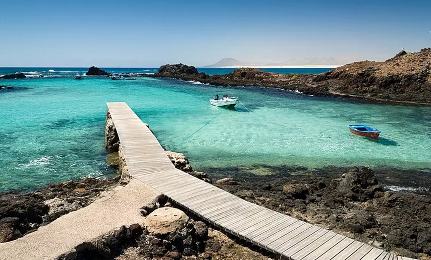 Image 2: Ruta Senderismo en la Isla de Lobos