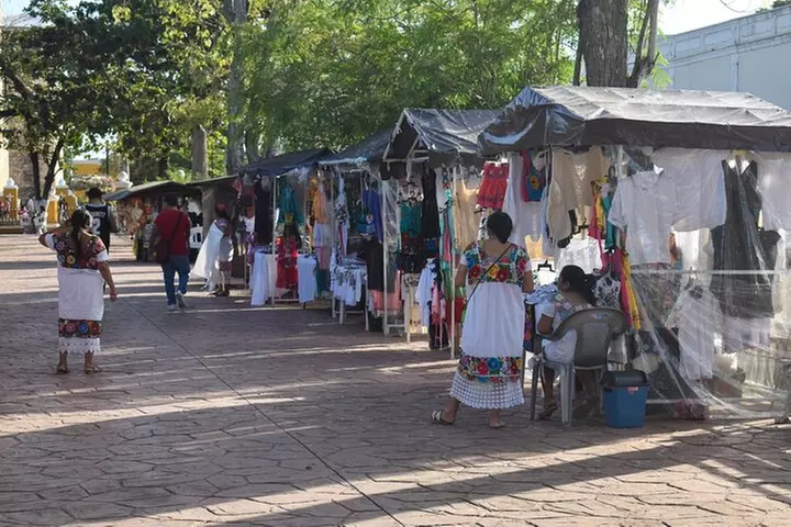 Chichen Itza Ruins, Cenote Ikkil & Hubiku, Valladolid and Buffet