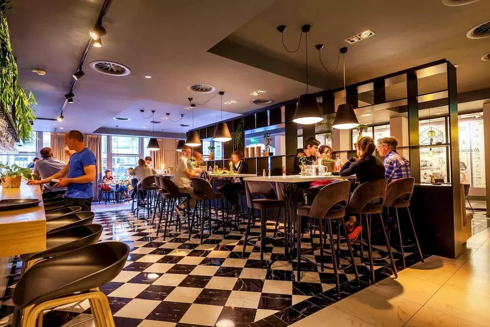 ✈ NIEDERLANDE | Amsterdam - Die Port van Cleve 4*, 2 Nächte - City ...