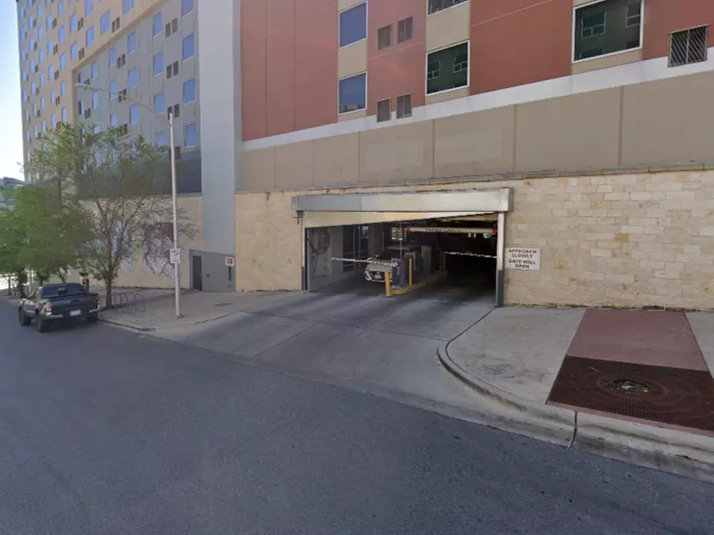 Parking at Hotel Indigo Austin Garage - Primary Image