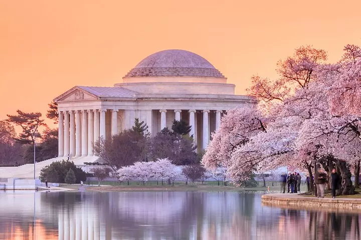 DC City Tour with 10+ Stops, Seasonal Cruise, Optional Tickets