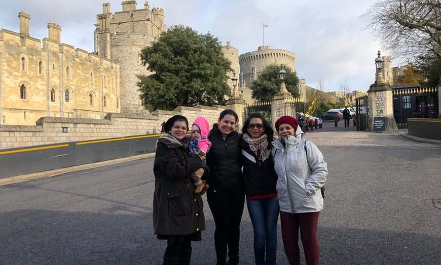 Image 10: Half Day Tour to Windsor castle By Private Executive Car