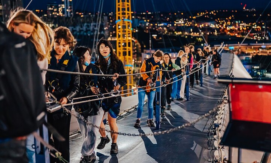 Image 5: Up at The O2:Twilight Climb with Guided Tour with Panoramic Views