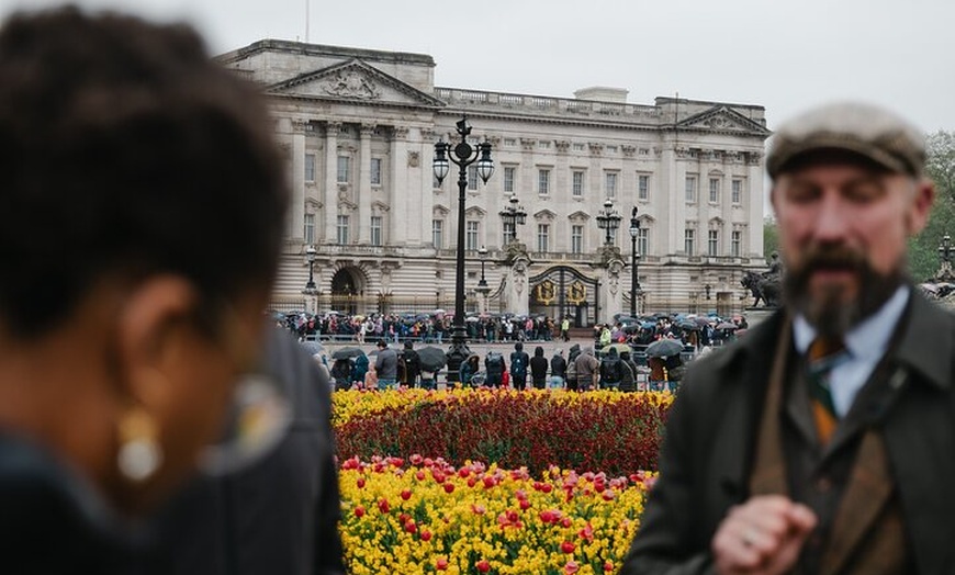 Image 9: Private Guided Royal London Walking Tour with Guard Change