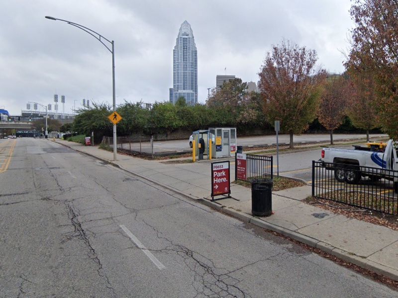 Parking at L&N Loop Lot - P8653