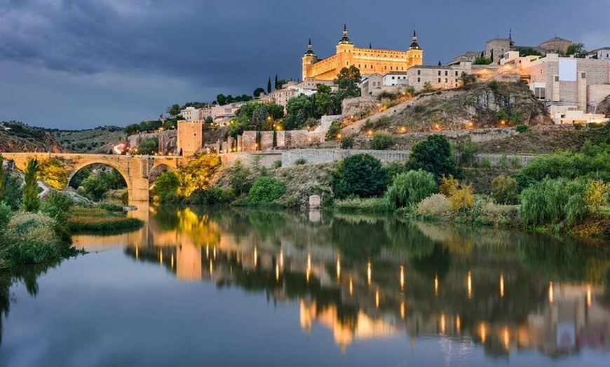 Image 3: Excursión privada de un día a Toledo y los molinos de viento de La ...