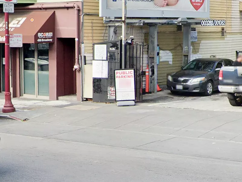 Parking at 470 Broadway St. Lot