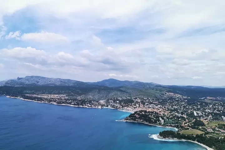 Excursion d'une journée à Aix En Provence et Marseille - Primary Image