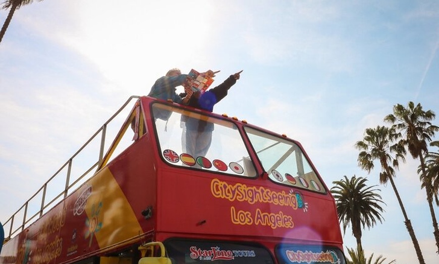 Image 18: Los Angeles Celebrity Homes Tour and 2-Day Hop-on Hop-off Package