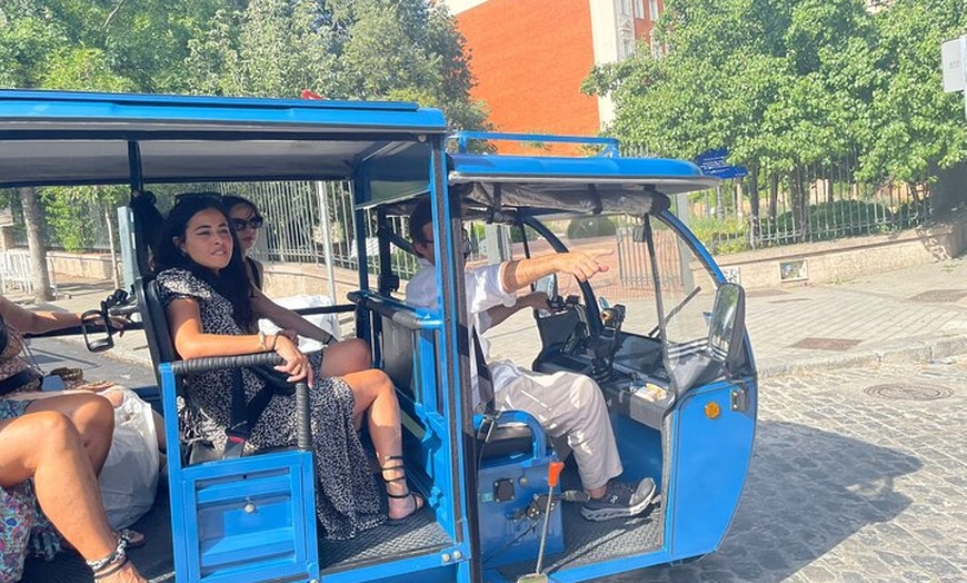 Image 10: Tour por la ciudad de Tuk Tuk