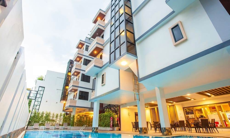 Image 22: ✈ MIDDEN VAN THAILAND | Bangkok - New Siam Palace Ville Hotel 3*, 5...