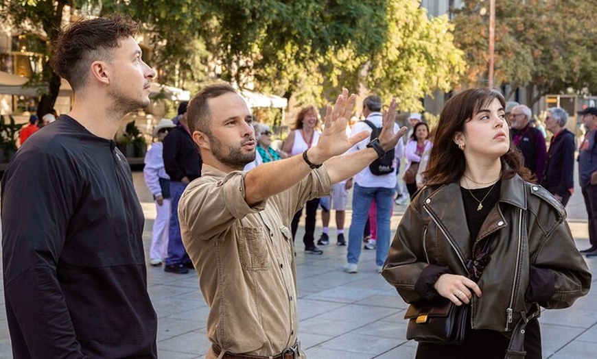 Image 3: Tour gótico y El Born en grupo pequeño por el casco antiguo de Barc...