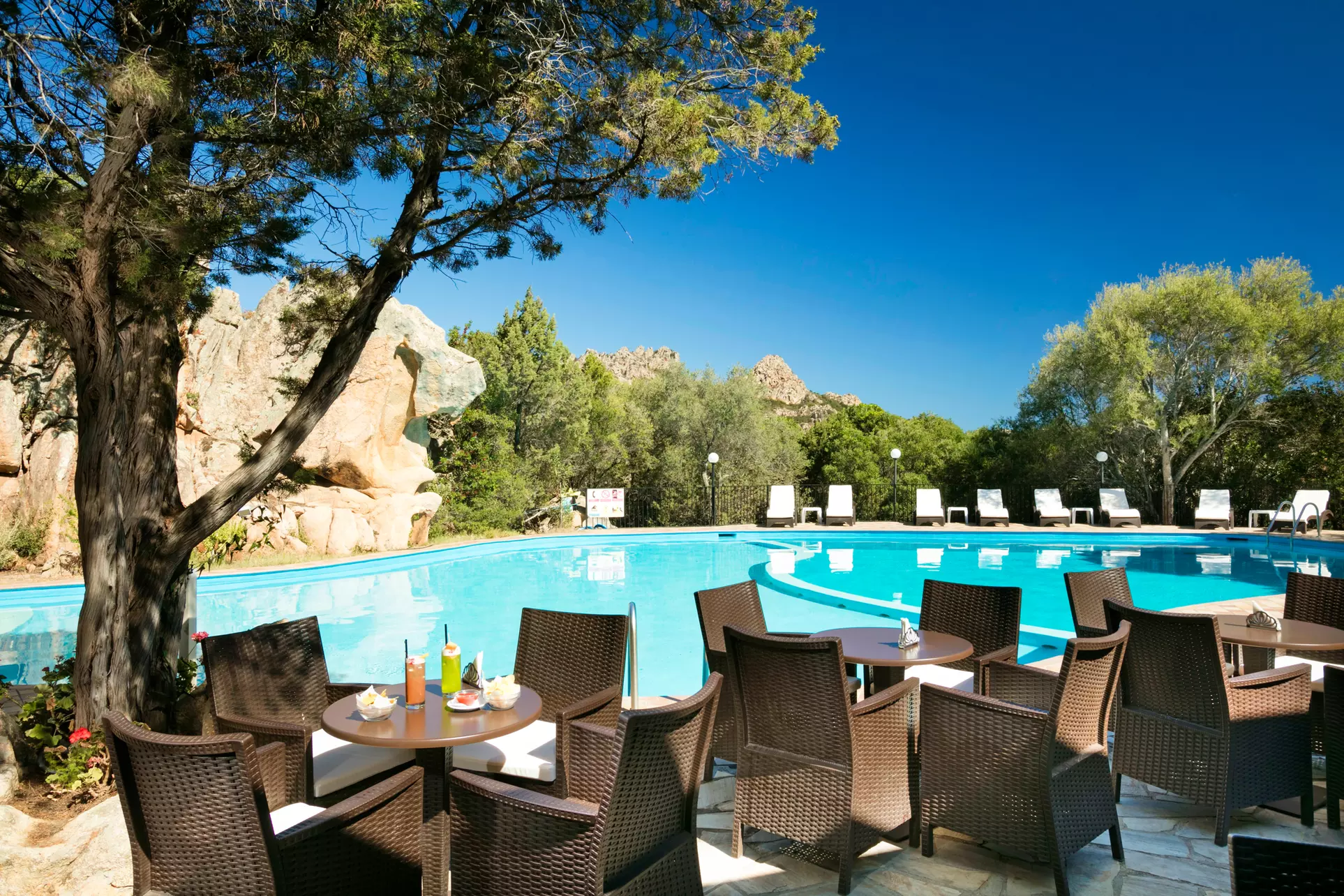 ✈ SARDAIGNE | San Pantaleo - Hotel Rocce Sarde 4*, 3 nuit - Bord de...