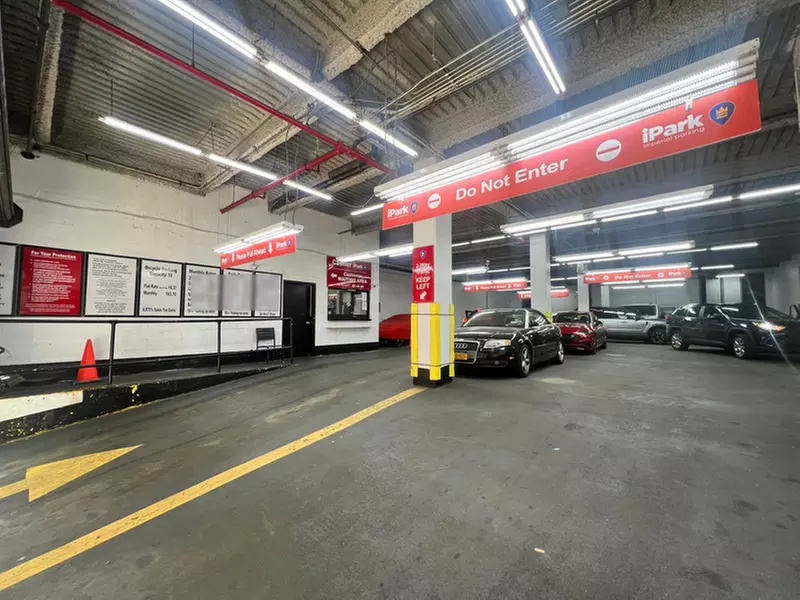 Parking at iPark - 259 West 47th Street Parking Corp. Garage