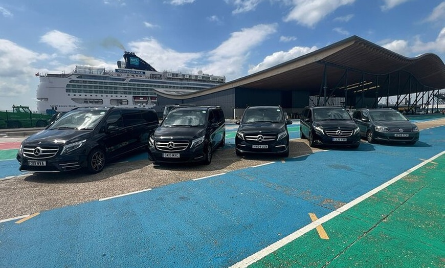 Image 8: London to Southampton Cruise Port - Shuttle Transfer