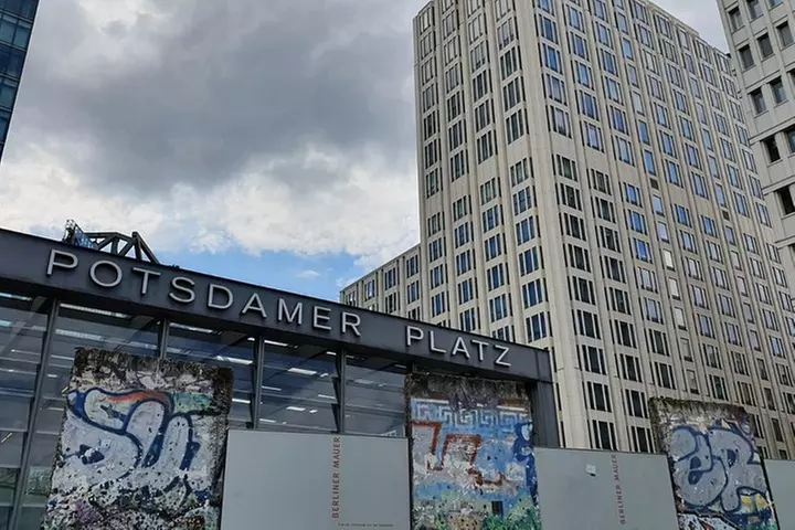 Potsdamer Platz: Kabarett, Kultur und Kommunismus - Private virtuelle Erfahrung - Primary Image