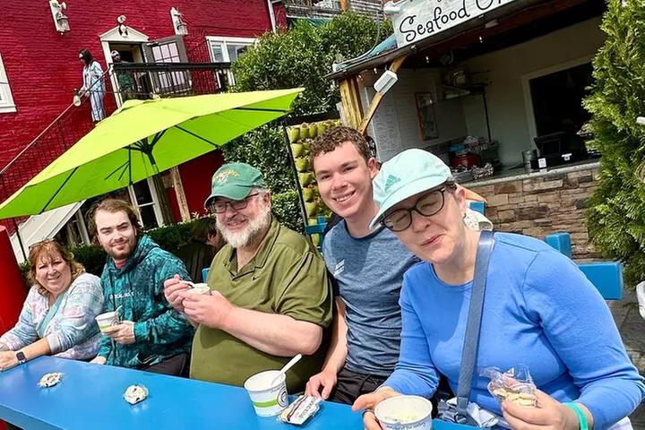 Newport Neighborhood Food Tour