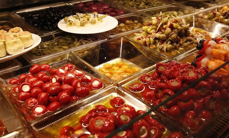 Image 7: Cata Privada de Aceite de Oliva y Tapas en el Mercado de Granada