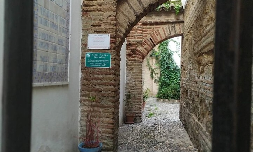 Image 7: Tour por la Judería de Córdoba en inglés.