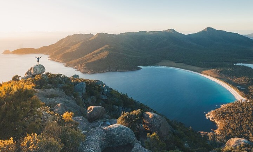 Image 1: 5 Day Island Icons Tassie Day Tour Bundle