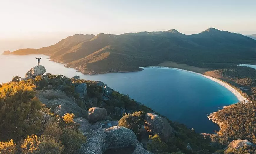 Image 15: A Day in Wineglass Bay - Launceston to Hobart