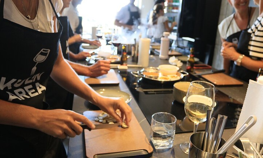 Image 2: El último taller de tapas en Málaga